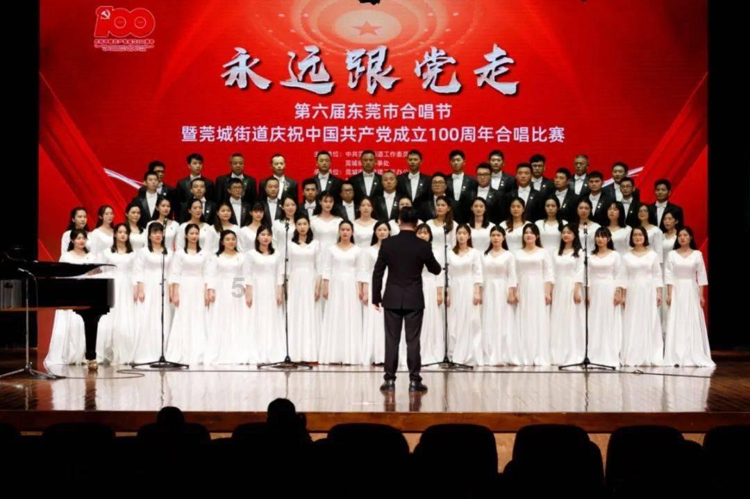 一大爷理发时晕倒，理发师掐人中唤醒，谁知又二次晕倒......